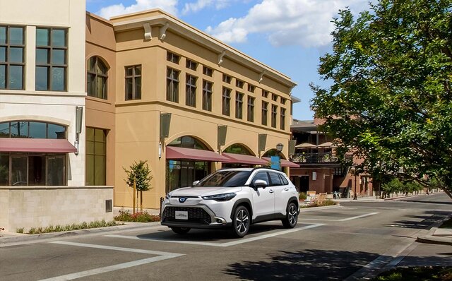 カローラシリーズ初のSUV、ついに登場|TOYOTA カローラシリーズ初のSUV、ついに登場|TOYOTA