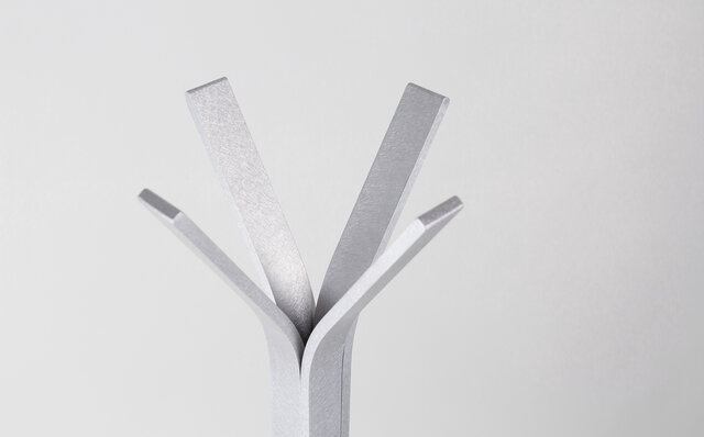 二俣公一の代表作であり、世界的にも評価された2つのプロダクトを再編集｜E&Y