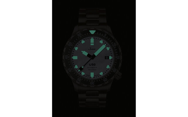 ハードスペックと、MOP文字盤のやわらかな表情が同居する異色の“エレガントダイバーズ”!?|Sinn ハードスペックと、MOP文字盤のやわらかな表情が同居する異色の“エレガントダイバーズ”!?|Sinn