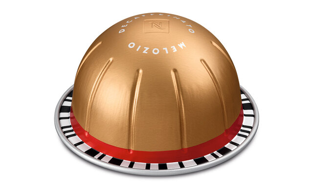 シェアして楽しむ大容量“カラフェ”サイズで、コーヒーがコミュニケーションツールに生まれ変わった！｜NESPRESSO