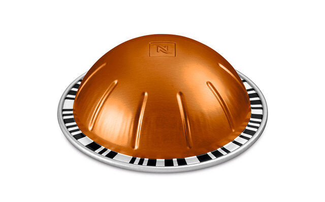 シェアして楽しむ大容量“カラフェ”サイズで、コーヒーがコミュニケーションツールに生まれ変わった！｜NESPRESSO