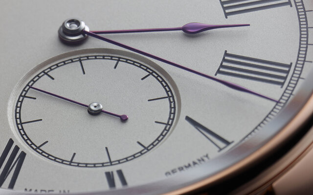 ハンマー形状の振り子だから“ハマティック”。その往復運動でゼンマイを巻き上げる歴史的ピース｜MORITZ GROSSMANN