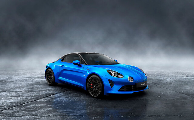 ボディとルーフのコントラストが映えるアルピーヌの日本専用限定モデル｜Alpine