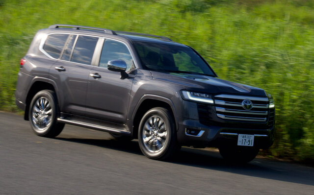 劇的に進化を果たした“陸の巡洋艦”──新型トヨタ ランドクルーザーに試乗|TOYOTA 劇的に進化を果たした“陸の巡洋艦”──新型トヨタ ランドクルーザーに試乗|TOYOTA