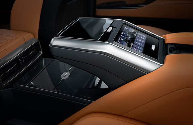 世界中のどんな道でも楽に、上質に──レクサス、新型「LX」をオンラインなどでワールドプレミア｜LEXUS