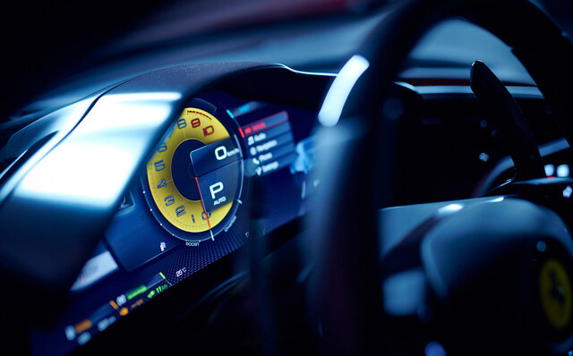 システム最高出力はナント830cv──フェラーリのV6 PHEVベルリネッタ「296GTB」が日本上陸｜Ferrari