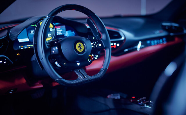 システム最高出力はナント830cv──フェラーリのV6 PHEVベルリネッタ「296GTB」が日本上陸｜Ferrari