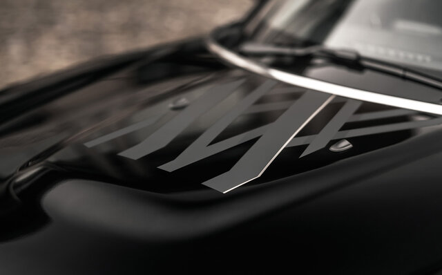 MINIに内外装をブラックで統一した「シャドー・エディション」誕生|MINI MINIに内外装をブラックで統一した「シャドー・エディション」誕生|MINI