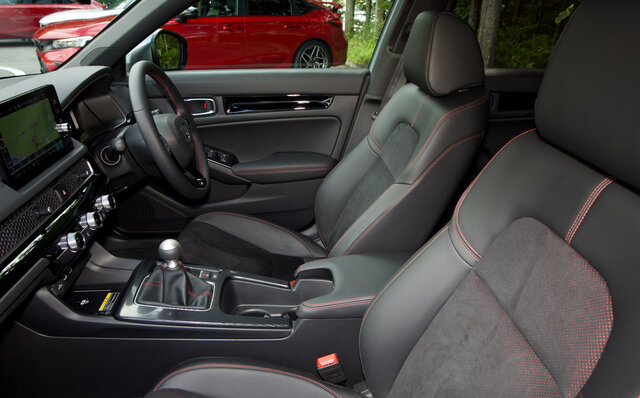 新型シビックに試乗──6MTモデルは最高の仕上がりだ｜HONDA