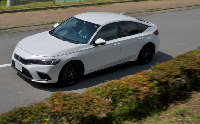新型シビックに試乗──6MTモデルは最高の仕上がりだ｜HONDA