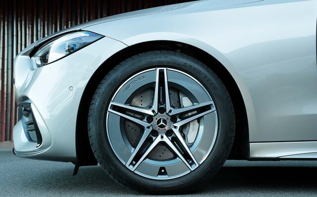 新型メルセデス ベンツ Cクラスに試乗──ものすごくパワフルで期待以上にスポーティ|Mercedes Benz 新型メルセデス ベンツ Cクラスに試乗──ものすごくパワフルで期待以上にスポーティ|Mercedes Benz