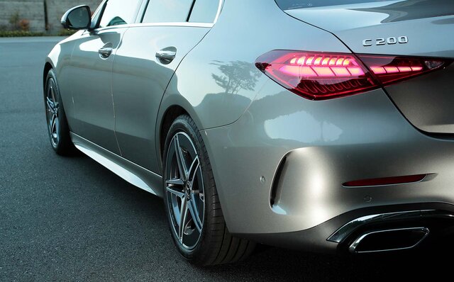 新型メルセデス ベンツ Cクラスに試乗──ものすごくパワフルで期待以上にスポーティ|Mercedes Benz 新型メルセデス ベンツ Cクラスに試乗──ものすごくパワフルで期待以上にスポーティ|Mercedes Benz