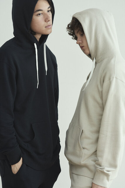 “空気の層”を擁する生地が素肌をいたわる。コンフォートウェアブランドの新作|HAAG “空気の層”を擁する生地が素肌をいたわる。コンフォートウェアブランドの新作|HAAG