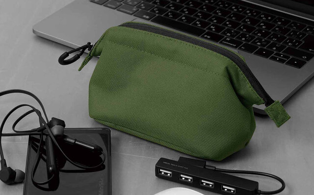 ガジェット周りの収納を美しく快適に。リーズナブルなソフトケース ｜nähe