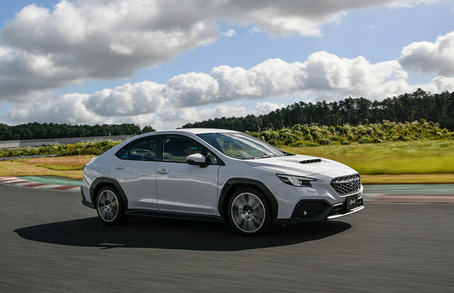 スバル WRX S4のプロトタイプに試乗──ぐっと大人っぽくなった個性的なパフォーマンスカー｜SUBARU