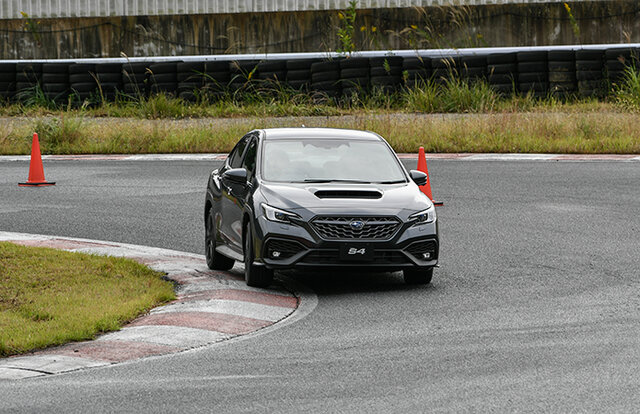 スバル WRX S4のプロトタイプに試乗──ぐっと大人っぽくなった個性的なパフォーマンスカー｜SUBARU
