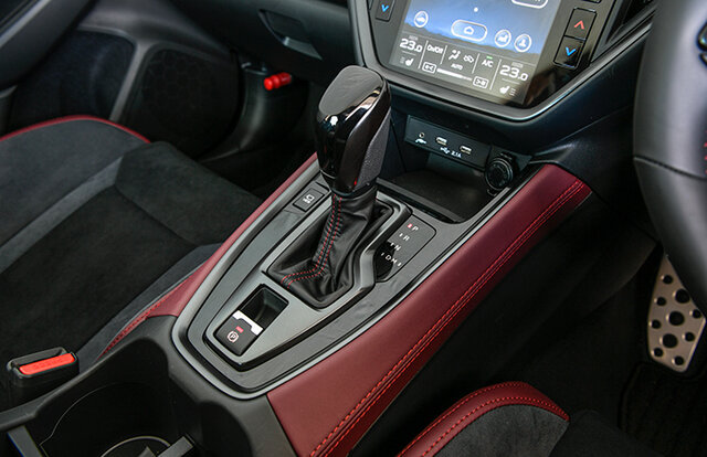 スバル WRX S4のプロトタイプに試乗──ぐっと大人っぽくなった個性的なパフォーマンスカー｜SUBARU