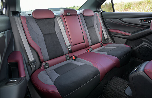 スバル WRX S4のプロトタイプに試乗──ぐっと大人っぽくなった個性的なパフォーマンスカー｜SUBARU