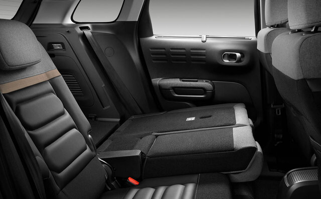 シトロエン C3 エアクロスSUV、より大胆にSUVを主張するフェイスにマイナーチェンジ|CITROEN シトロエン C3 エアクロスSUV、より大胆にSUVを主張するフェイスにマイナーチェンジ|CITROEN