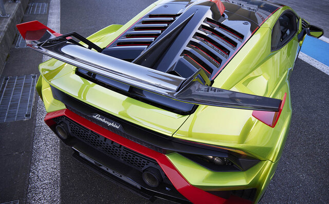 ランボルギーニ ウラカンSTOの試乗──内燃機関の魅力を極限まで推し進めたようなクルマ｜Lamborghini