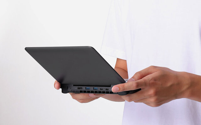 あらゆるジャンルのゲームで直感的な操作を。携帯型ゲーミングPCが登場｜GPD