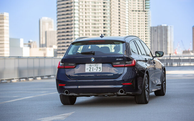 BMW 318i ツーリングに試乗──運転する楽しみを与えてくれるという点で傑出したものがある｜BMW