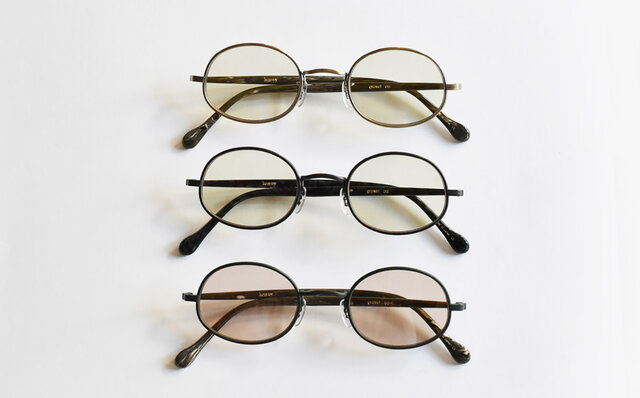 佐渡島の海岸で見つけた“石”からインスピレーション。アセテート製の眼鏡フレーム｜kearny