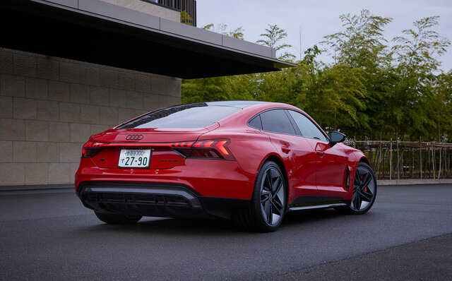 アウディe-tron GTに試乗──一言でいって、運転していてキモチがいいクルマだ｜Audi