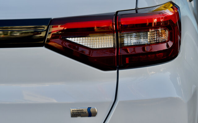 良品廉価なハイブリッドモデルが追加されたダイハツ「ロッキー」 / トヨタ「ライズ」に試乗｜DAIHATSU / TOYOTA