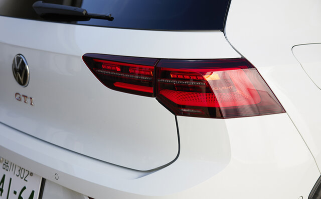 新型フォルクスワーゲン ゴルフGTIに試乗──痛快な走りの魅力は8代目でも健在だった｜Volkswagen