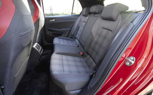 新型フォルクスワーゲン ゴルフGTIに試乗──痛快な走りの魅力は8代目でも健在だった｜Volkswagen