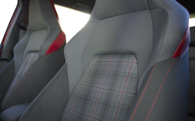 新型フォルクスワーゲン ゴルフGTIに試乗──痛快な走りの魅力は8代目でも健在だった｜Volkswagen