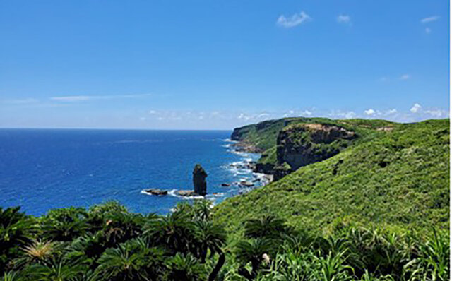 与那国島の黒糖の個性を引き出した、沖縄のラムづくりプロジェクトチーム「ONERUM」による新作限定ラム|EAT 与那国島の黒糖の個性を引き出した、沖縄のラムづくりプロジェクトチーム「ONERUM」による新作限定ラム|EAT