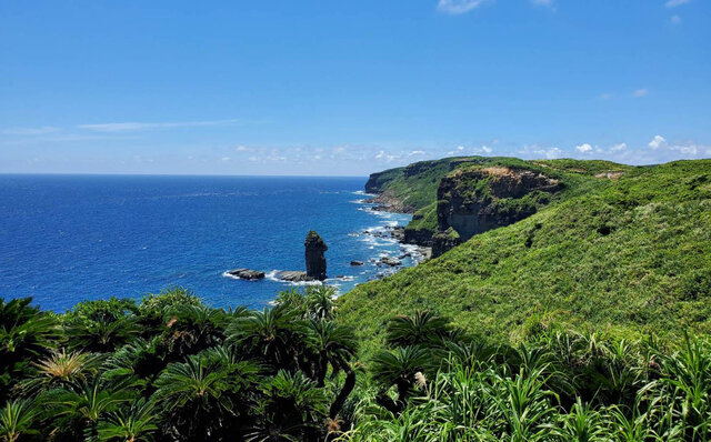 与那国島の黒糖の個性を引き出した、沖縄のラムづくりプロジェクトチーム「ONERUM」による新作限定ラム|EAT 与那国島の黒糖の個性を引き出した、沖縄のラムづくりプロジェクトチーム「ONERUM」による新作限定ラム|EAT