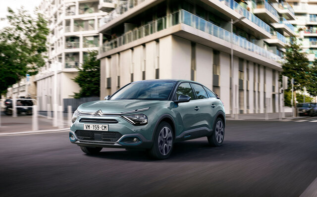 BEVモデルも登場──シトロエン、ハッチバックモデルの新型C4を発表｜Citroën