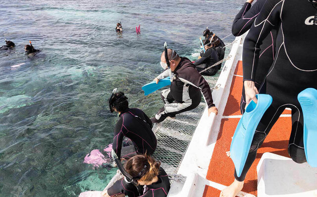 もはや海外!? 圧倒的な非日常感。沖縄・石垣島を起点にした離島アイランドホッピング|TRAVEL もはや海外!? 圧倒的な非日常感。沖縄・石垣島を起点にした離島アイランドホッピング|TRAVEL