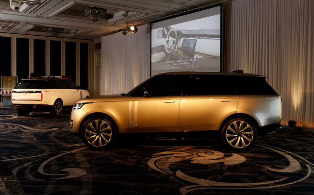 レンジローバーが9年ぶりのフルモデルチェンジ|Land Rover レンジローバーが9年ぶりのフルモデルチェンジ|Land Rover