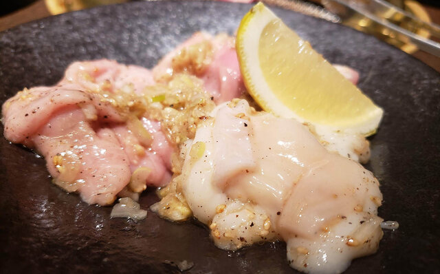 連載エッセイ|#ijichimanのぼやき「基本を守りながら、挑戦を続ける、『焼肉』」 連載エッセイ|#ijichimanのぼやき「基本を守りながら、挑戦を続ける、『焼肉』」