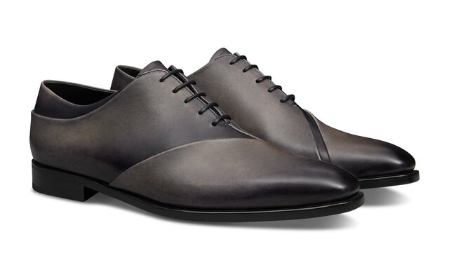 ドレープ技術が際立つ、ベルルッティの新作シューズ「Drapé(ドラぺ)」|BERLUTI ドレープ技術が際立つ、ベルルッティの新作シューズ「Drapé(ドラぺ)」|BERLUTI