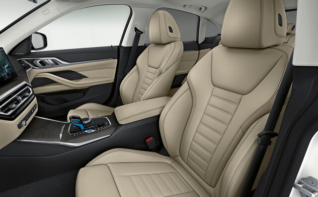 BMW 4シリーズにBEVモデルが誕生｜BMW