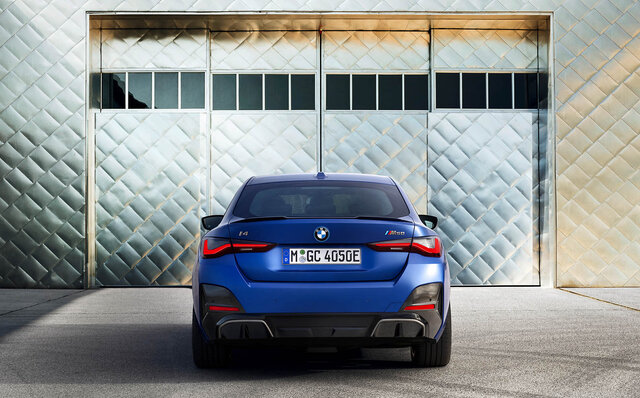 BMW 4シリーズにBEVモデルが誕生｜BMW