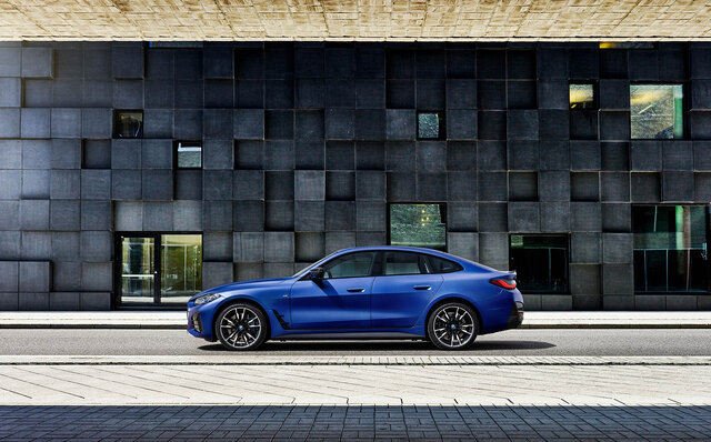 BMW 4シリーズにBEVモデルが誕生｜BMW