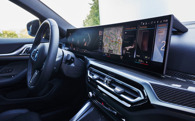 BMW 4シリーズにBEVモデルが誕生｜BMW