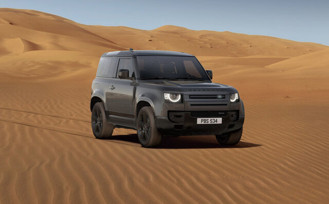 都会の夜に映えるディフェンダーの特別仕様車が登場|Land Rover 都会の夜に映えるディフェンダーの特別仕様車が登場|Land Rover