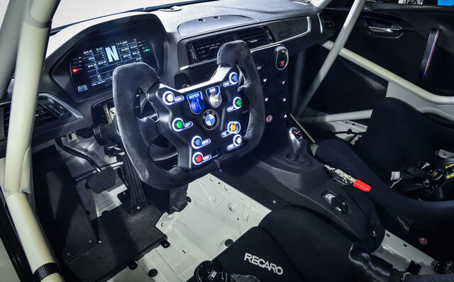 サーキットモデル「M2 CSレーシング」の専用レースがスタート|BMW サーキットモデル「M2 CSレーシング」の専用レースがスタート|BMW