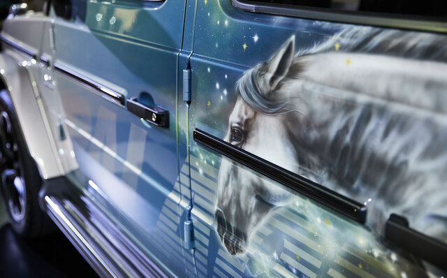 パレス スケートボードとのカプセルコレクションを記念したアートカーが東京に上陸|Mercedes Benz パレス スケートボードとのカプセルコレクションを記念したアートカーが東京に上陸|Mercedes Benz