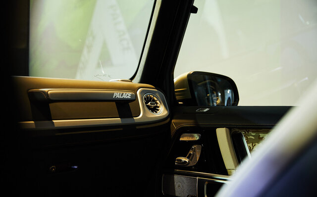 パレス スケートボードとのカプセルコレクションを記念したアートカーが東京に上陸|Mercedes Benz パレス スケートボードとのカプセルコレクションを記念したアートカーが東京に上陸|Mercedes Benz