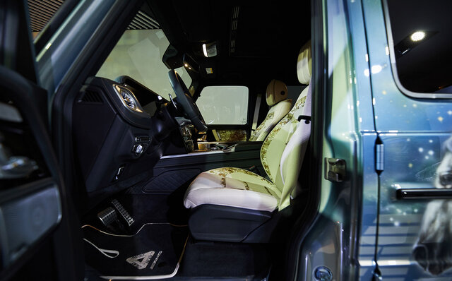 パレス スケートボードとのカプセルコレクションを記念したアートカーが東京に上陸|Mercedes Benz パレス スケートボードとのカプセルコレクションを記念したアートカーが東京に上陸|Mercedes Benz