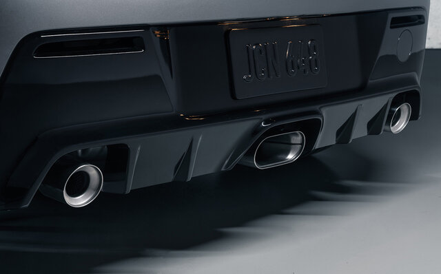 モリゾウこと豊田章男社長の強い思いが結実──1.6リッター3気筒304psのGRカローラ世界初披露｜TOYOTA