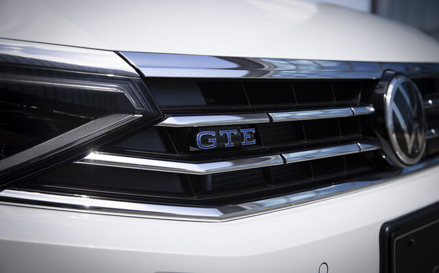 EV航続距離が伸びて普段使いではCO2排出ゼロに──PHEVモデルのパサート GTE ヴァリアントがデビュー|Volkswagen EV航続距離が伸びて普段使いではCO2排出ゼロに──PHEVモデルのパサート GTE ヴァリアントがデビュー|Volkswagen